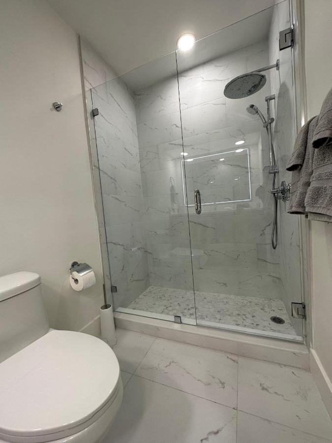 Villa The Sun House - 3 Bed, 2 Bath, Private Pool, Fire Pit, Huge Backyard Fort Lauderdale Exterior foto