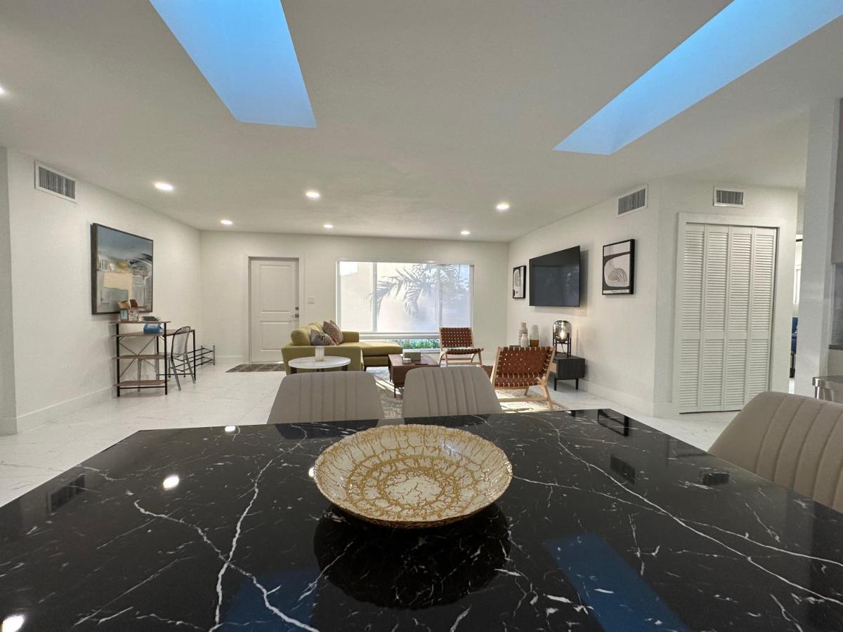 Villa The Sun House - 3 Bed, 2 Bath, Private Pool, Fire Pit, Huge Backyard Fort Lauderdale Exterior foto